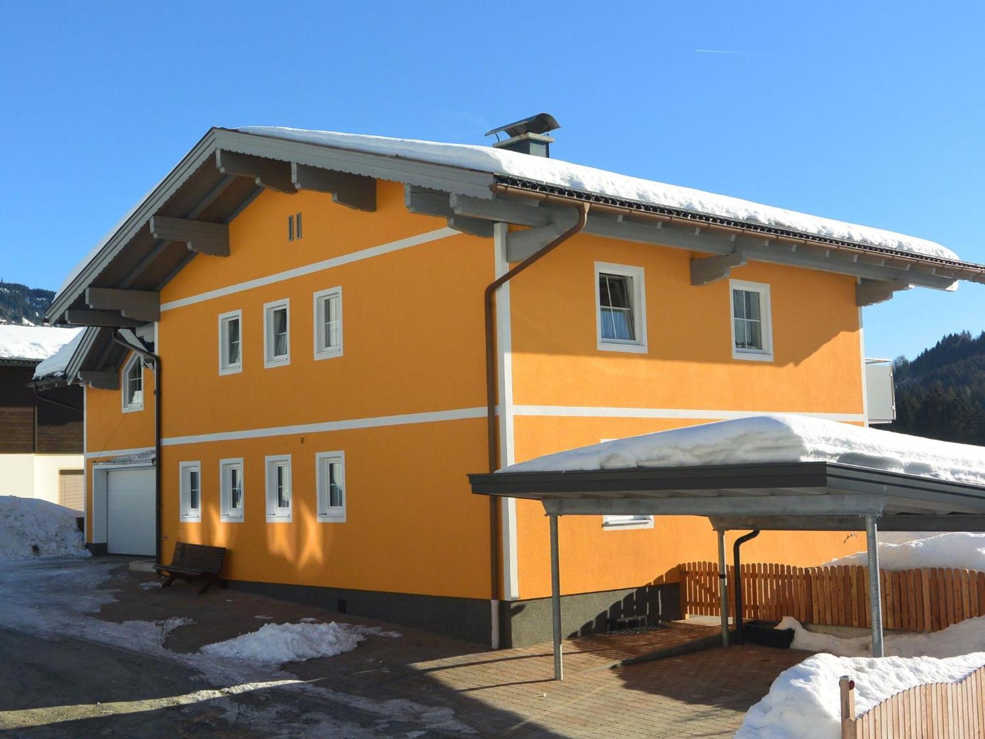 Luxurious Mansion In Goldegg Near Skiing Area ภายนอก รูปภาพ