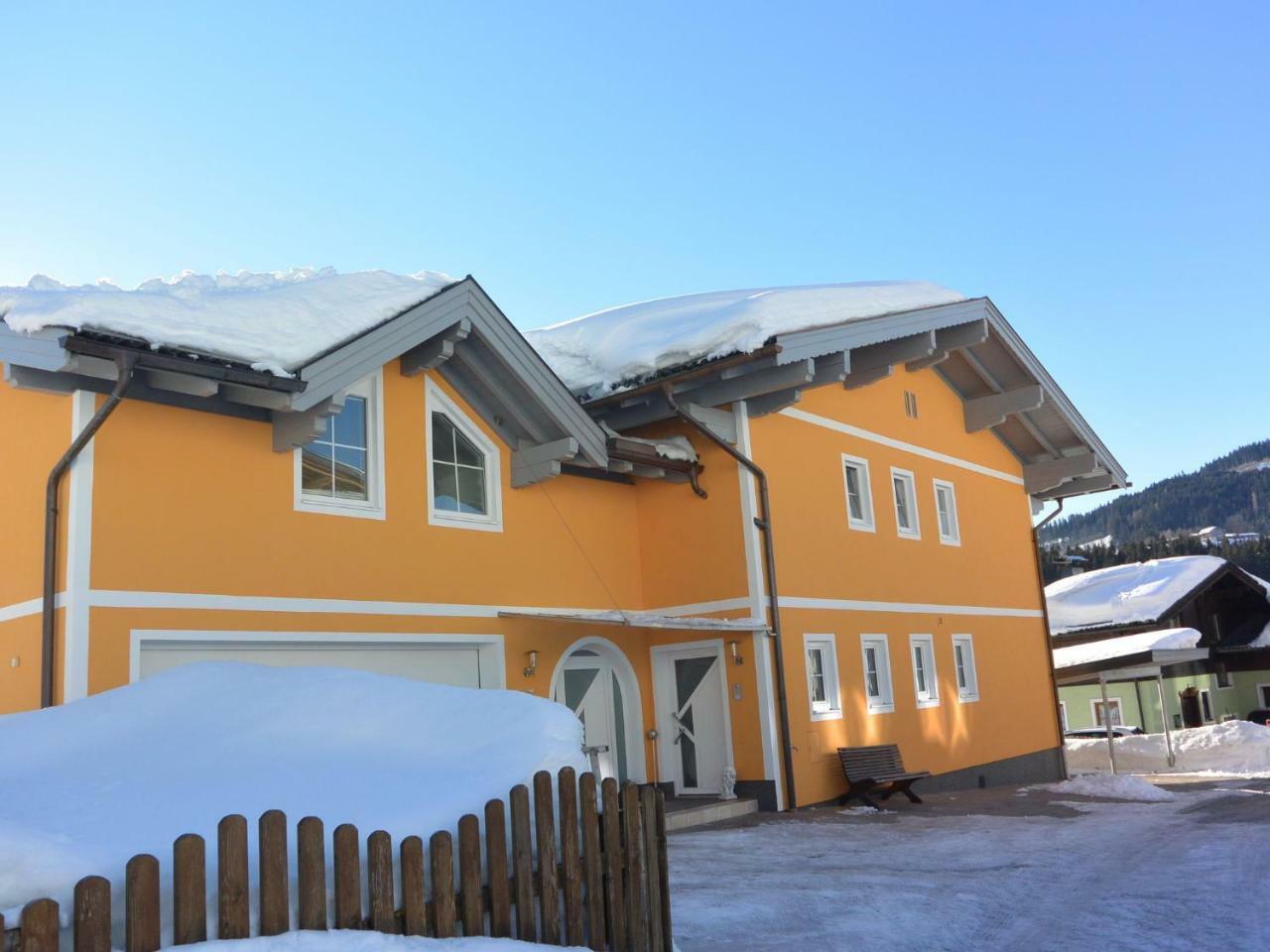 Luxurious Mansion In Goldegg Near Skiing Area ภายนอก รูปภาพ